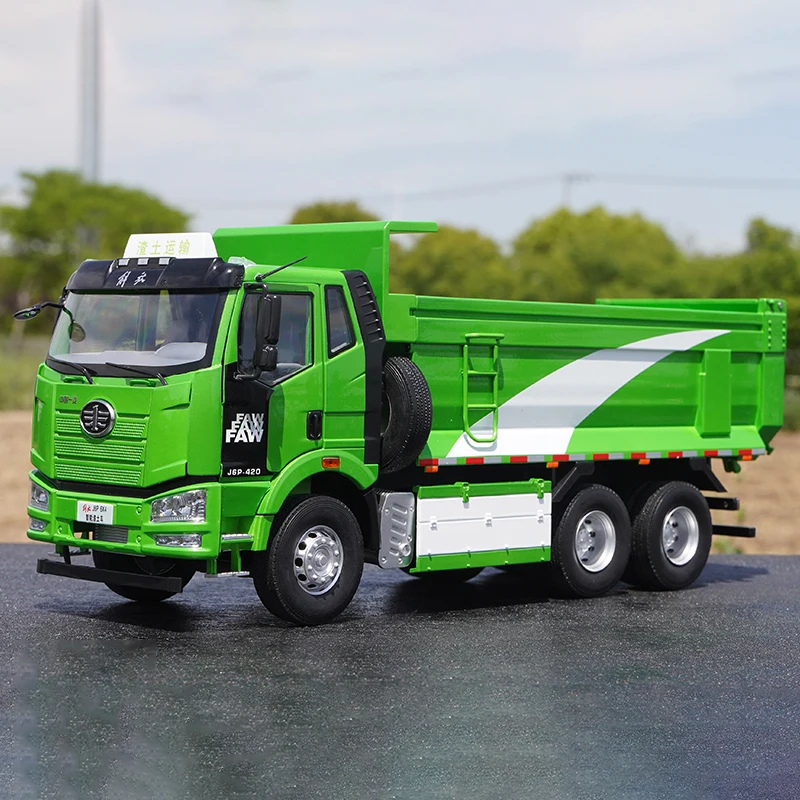 

1:24 Scale Diecast Alloy Faw Jiefang Automotive J6P Truck Toys Cars Model Classics Nostalgia Adult Gift Souvenir Static Display