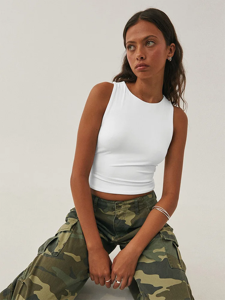 Sleeveless Tight Bottomed Shirt With Round Neck Racerback Top image 6