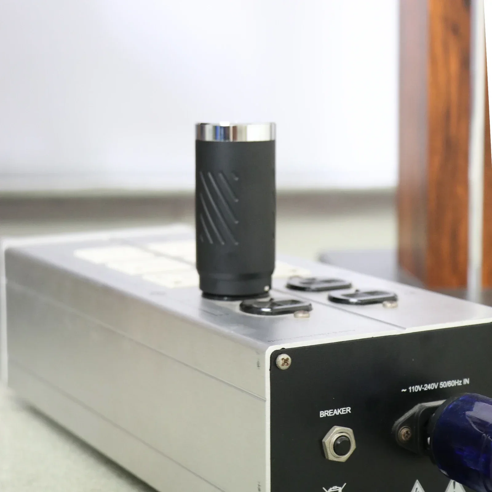 Preffair NU33 Hi-Fi Аудио мощность Портативный фильтр Уменьшает шум Фильтр электромагнитных помех Фильтр с обычным шумом Очиститель шума переменного тока