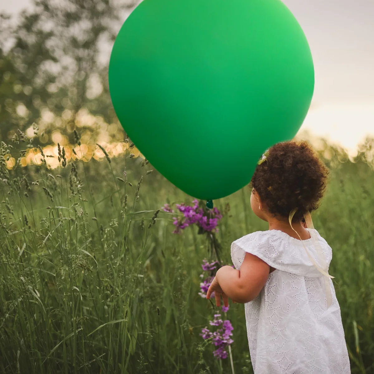 Latex Green Stretchy Party Balloon Festival Wedding Challenge Game Decorative Round Confetti Inside