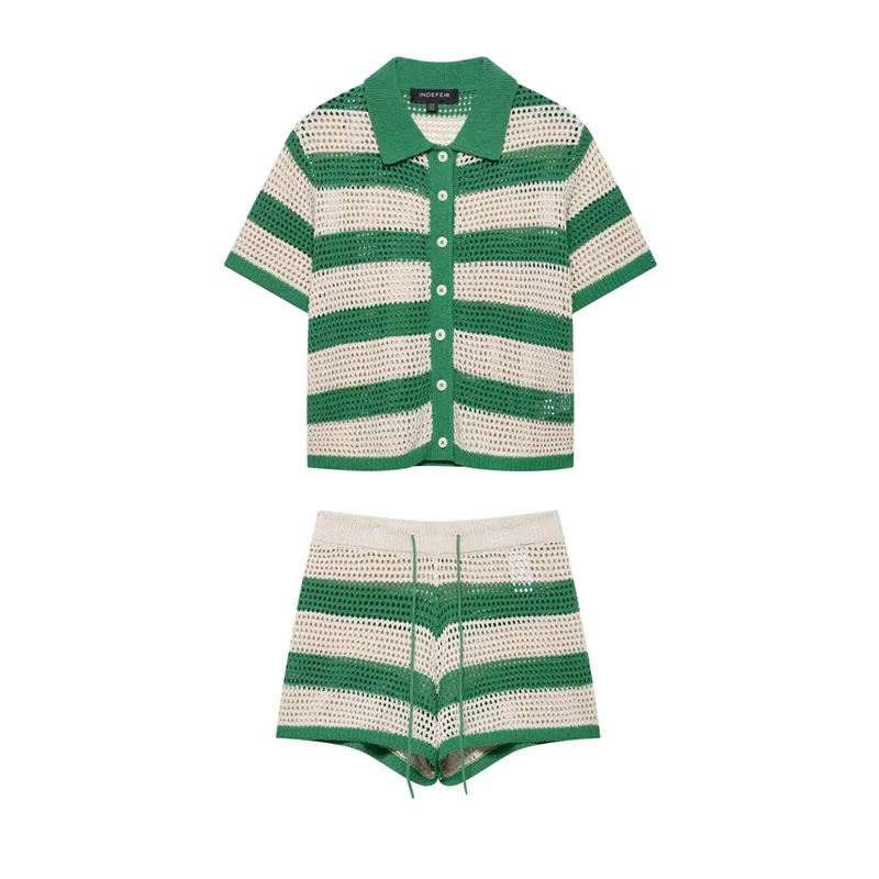 

Women's suit New Summer 2025 White & Green Contrasting Knitted Short Sleeve Top Drawstring Shorts Set Casual Sexy Personality