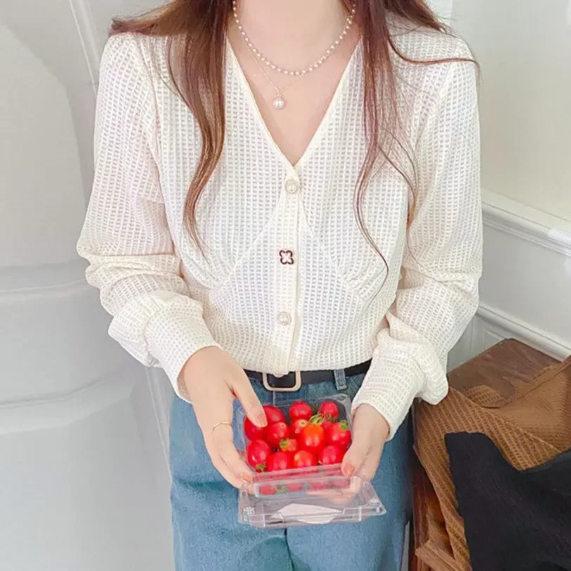 

Shirt New Style Shirt Small Shirt Women's Base Shirt Design Sense Long Sleeved French Niche V-neck Top