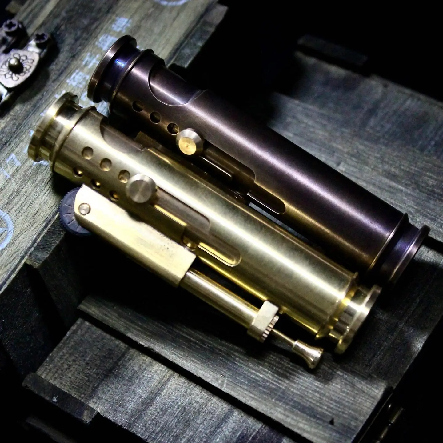 Trench Brass AK Lighter Horizontal Ignition Stylish Vintage Lighter Men's Gift Distinctive Mechanical Aesthetic