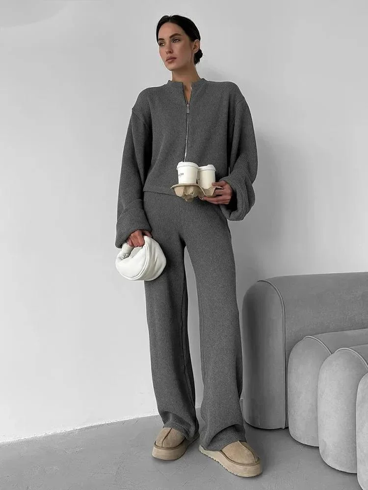 Fashion 2 Piece Set Women's Stand Collar Loose Zipper Sweater Coat High Wiast Straight Knitted Pants Suit Autumn New 7T5X5