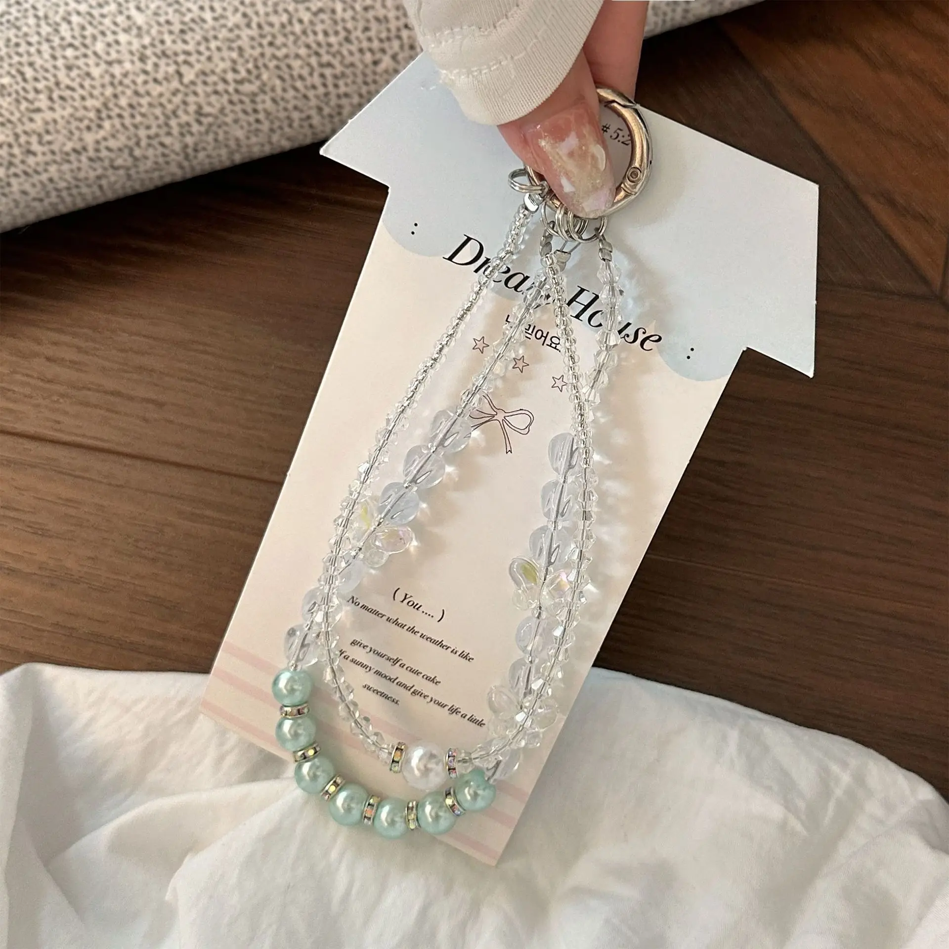 

Clear Crystal Phone Lanyard Chain Cord Butterfly Blue Pearl Wrist Strap Phone Case Gril Teen Daily Accessory Women Holiday Gift