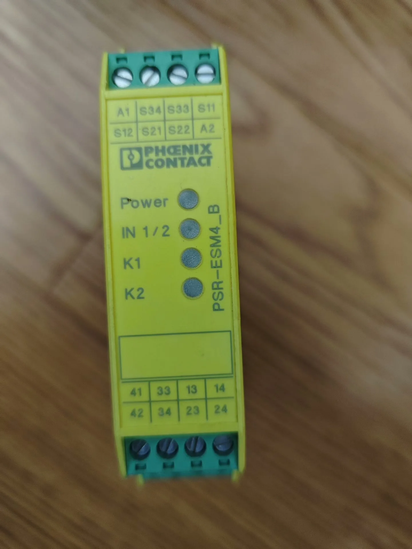 

Реле безопасности Phoniix 2981363 2981046 2981978 2963747 2981842 2981965 2981033 2963734 2986960 2986575 2981680 2964005