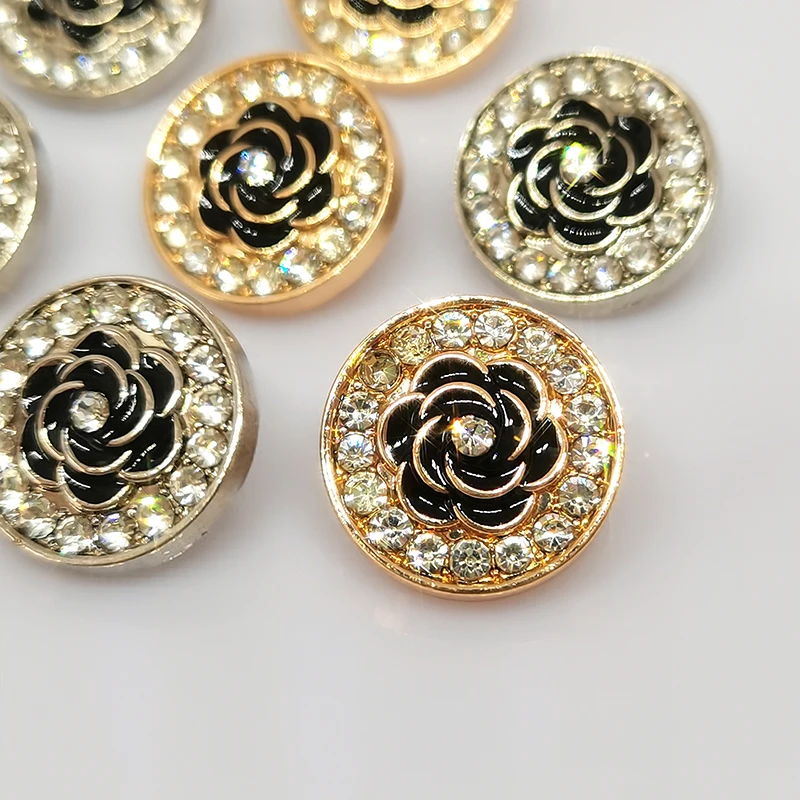 15/17.5/23MM Luxury Rhinestone Flower Metal Buttons Of Clothing Whoesale High Quality Fashion Decor Button For Women Sewing DIY