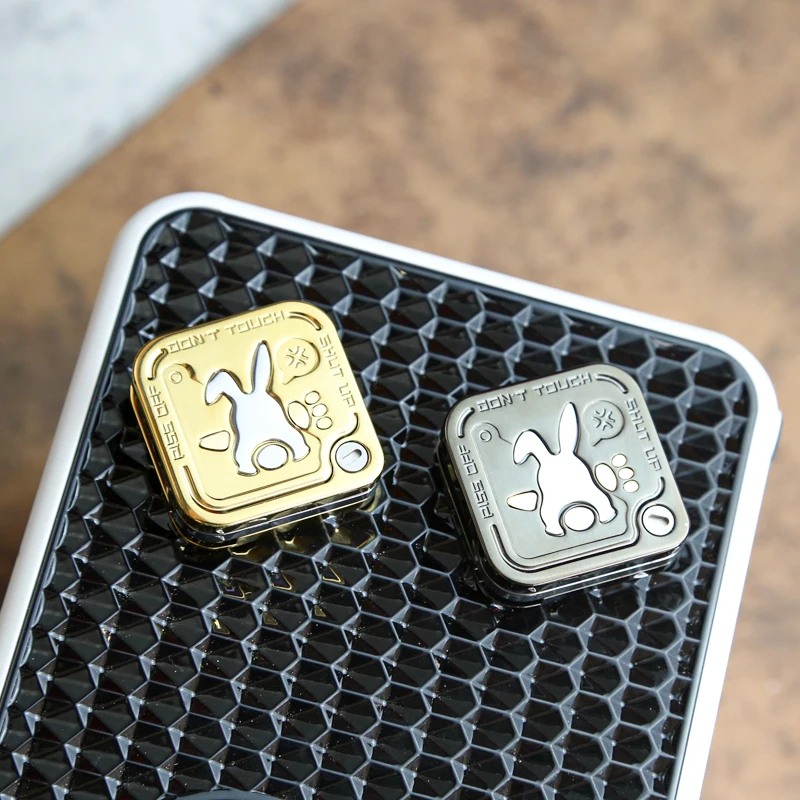 Roman Grumpy Rabbit EDC Fidget Slider Dreischichtige Seite Push Magnetgabel Zappelspielzeug Stressabbau Spielzeug ADHS Spielzeug Geschenke – Detail 1