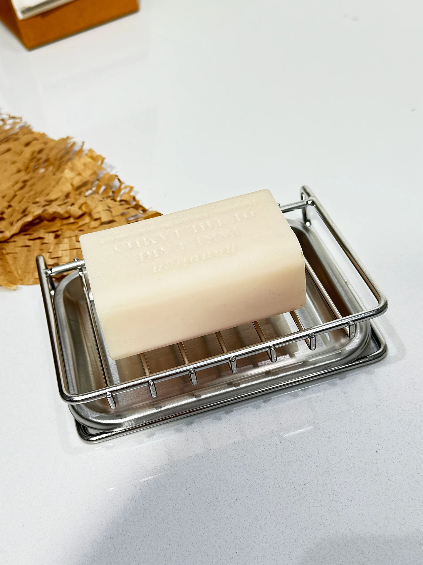 

Japanese Sle 304 Stainl Steel Soap Di Batoom Countertop Draining Ra Hollow out Soap Box Kitchen Sponge Storage elf