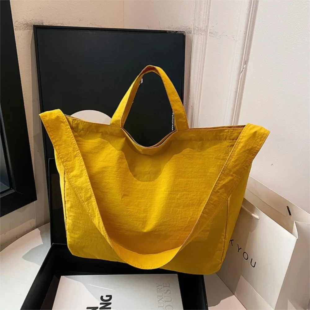 

Fashion Zipper Nylon Shoulder Bag Korean Style Soft Large Capacity Tote Bag Storage Pouch Solid Color Underarm Bag Travel