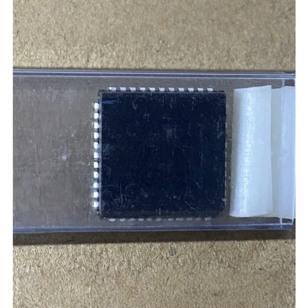 1-5PCS D71055L-10 D71055L-10 GMS97C52PL GMS97C52 PC16550DV PC16550 MM5451YV MM5451
