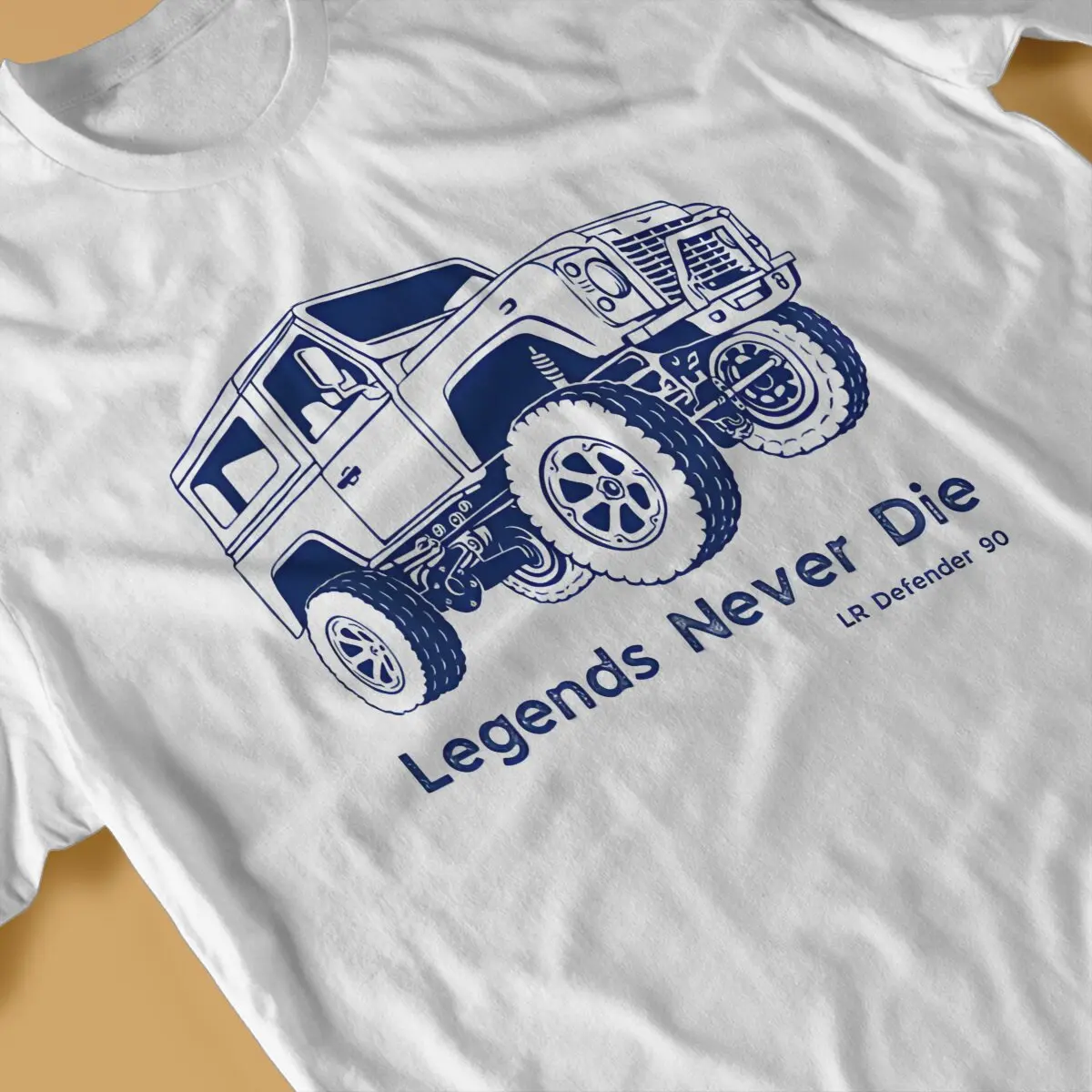 Land Rover Men\'s TShirt Legends Never Die Defender 90 Trucks Distinctive T Shirt Harajuku Sweatshirts Hipster