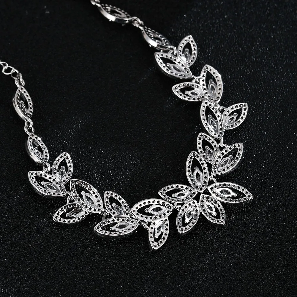 SUGO New Fashion Shiny Exquisite Luxury High Quality Zirconia Flower Earrings Bracelets Sets for Elegant Women Dinner Jewelry