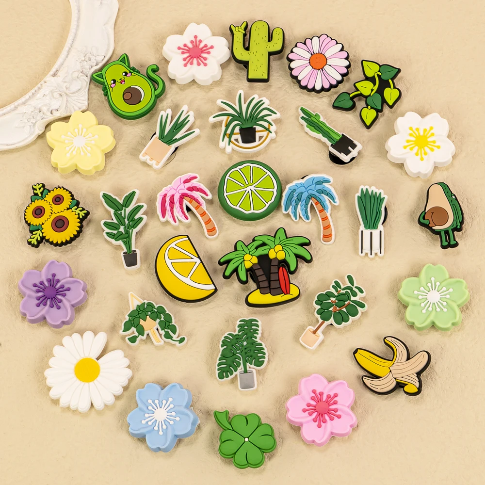 1pcs PVC Minden Növény Félcipő charms számára Nők lányok gyerekeknek Eltömít kiegészítők Gyümölcs virágos Félcipő decorations csapok számára Adomány Sandal Felcsatol