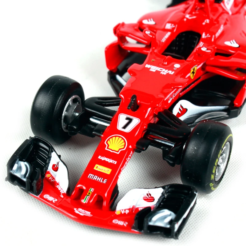 Burago 1:43 Ferrari SF70 2017 #5 #7 Alloy F1 car model diecasting model car simulation car decoration collection gift toy B250