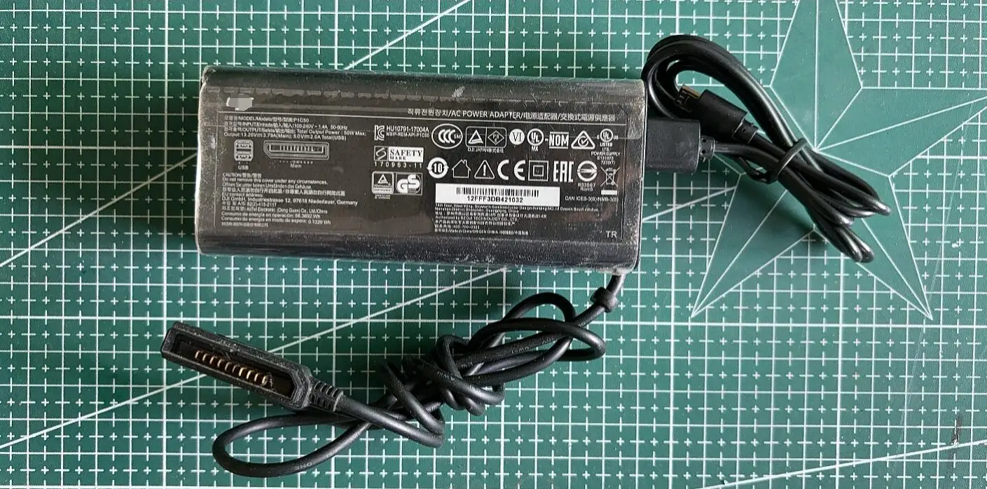 

P1C50 100-240V 1.4A Battery wall Charger 50W Output 13.20V 3.79A /5V 2A USB Compatible for DJI mavic air RC drone