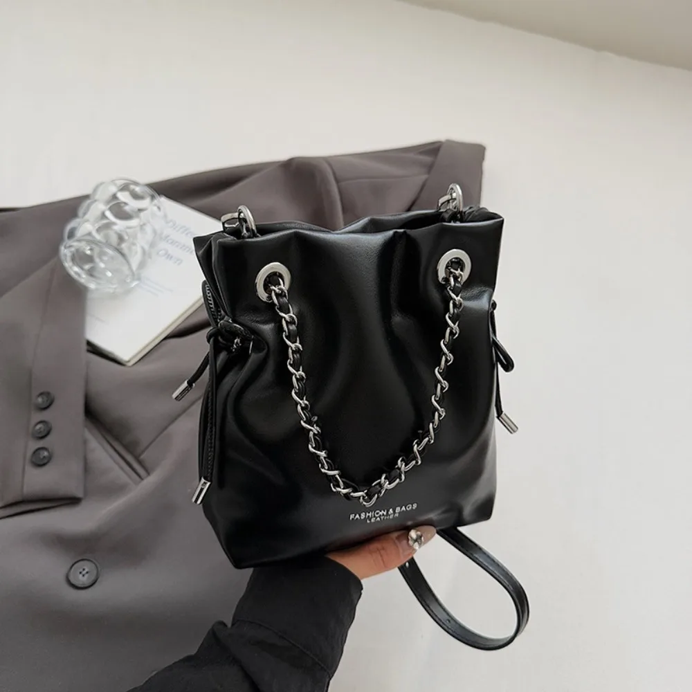 

Korean Style Chains Handle Bucket Bags Crossbody Bag Large Capacity PU Crossbody Bag Purse Wallet Bags Drawstring Bucket Bag