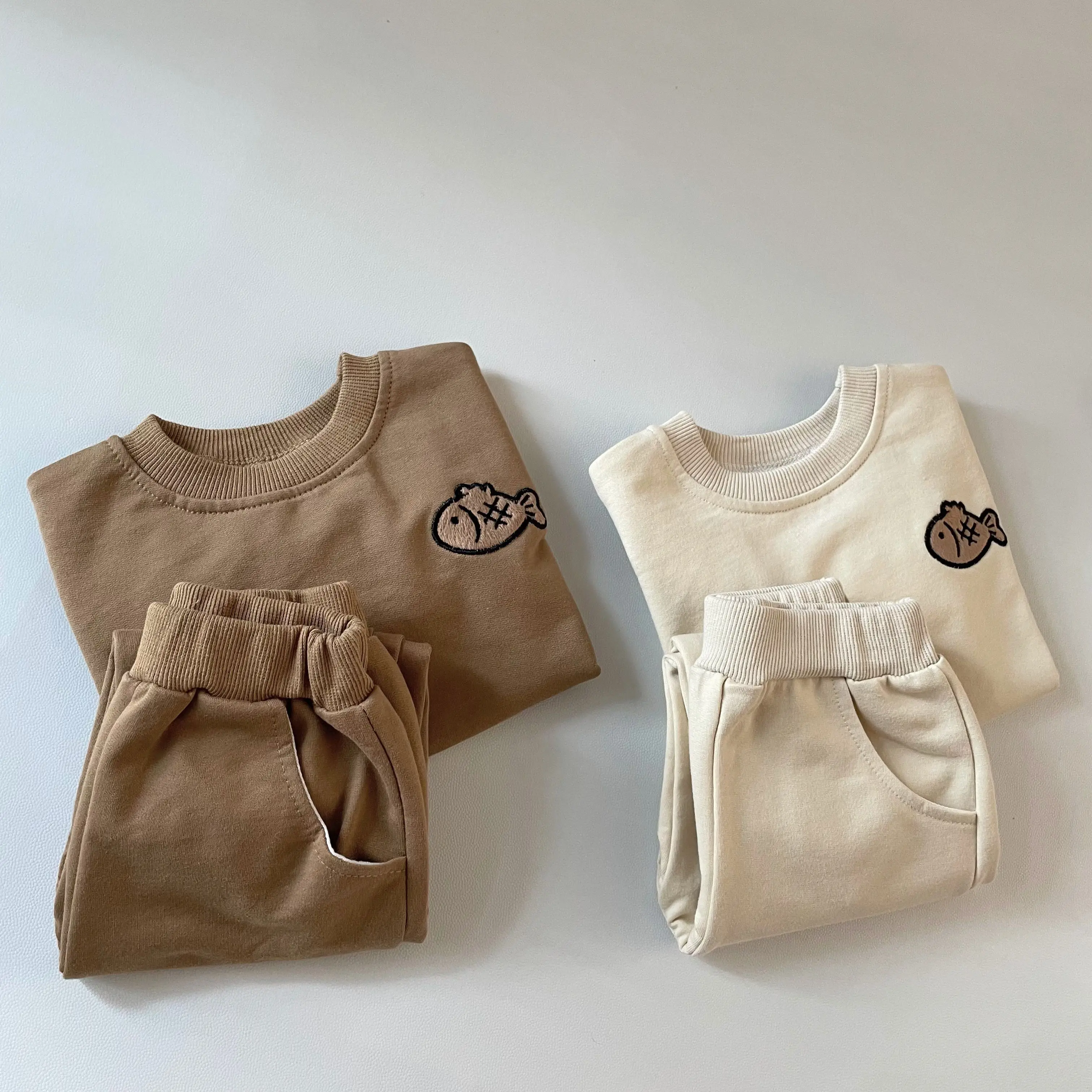 Long Sleeved Top+sports Pants Two-piece Round Neck Pullover Sportswear for Children\'s Spring and Autumn New Baby Solid Color Set