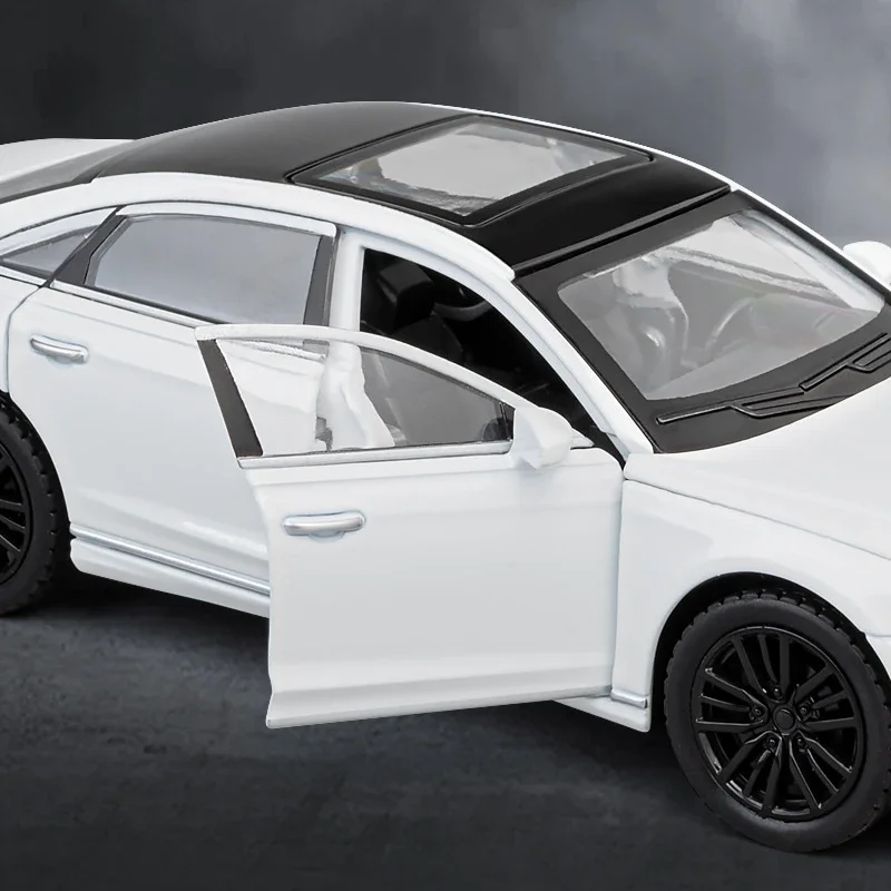 1:32 لأودي A8 2024 سبيكة يموت يلقي سيارات لعبة نموذج الصوت والضوء لعبة المقتنيات هدية عيد ميلاد