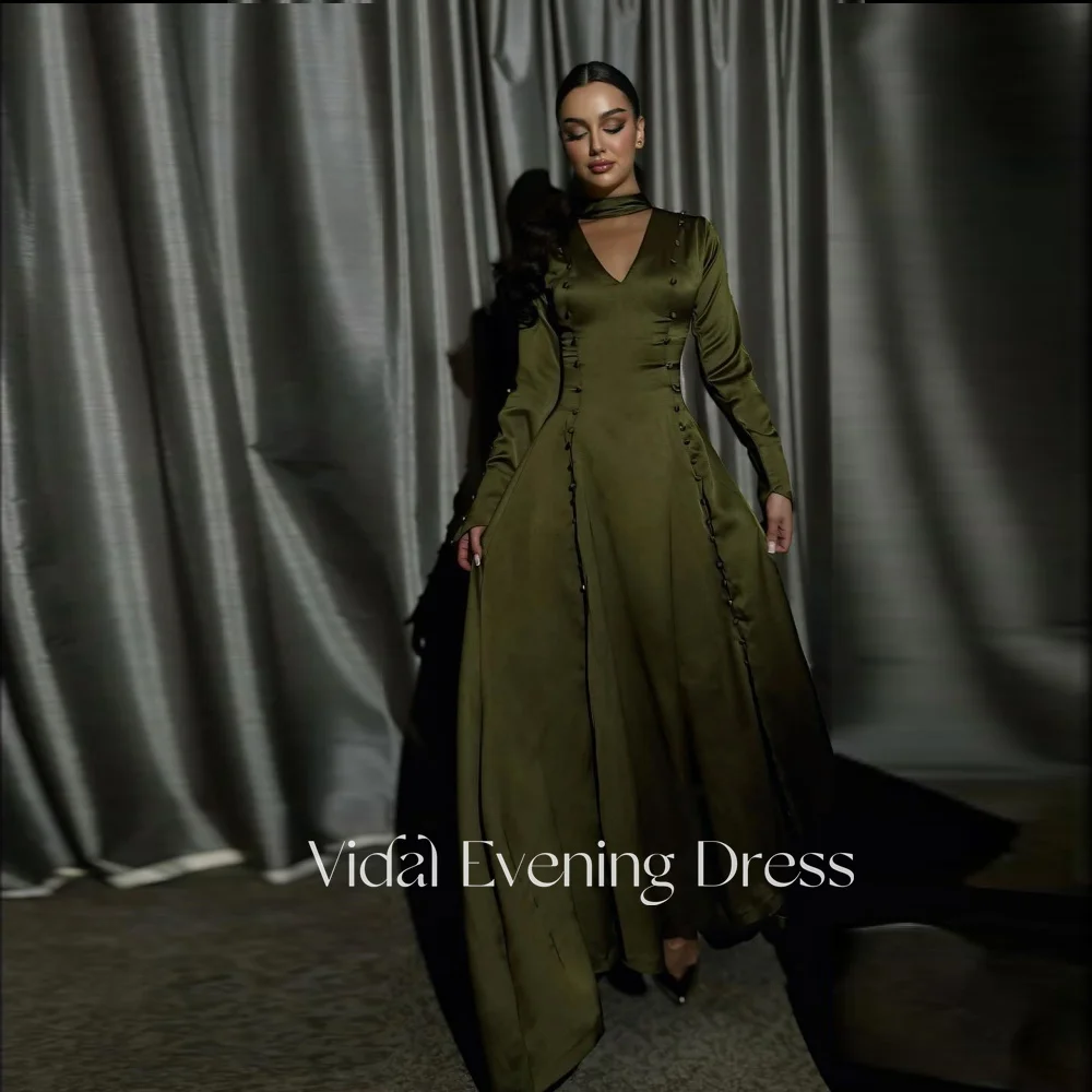 

Vindal Elegant Green Satin A-line Evening Gown V-Neck Long Sleeves Floor Length Saudi Party Dresses For Women 2025