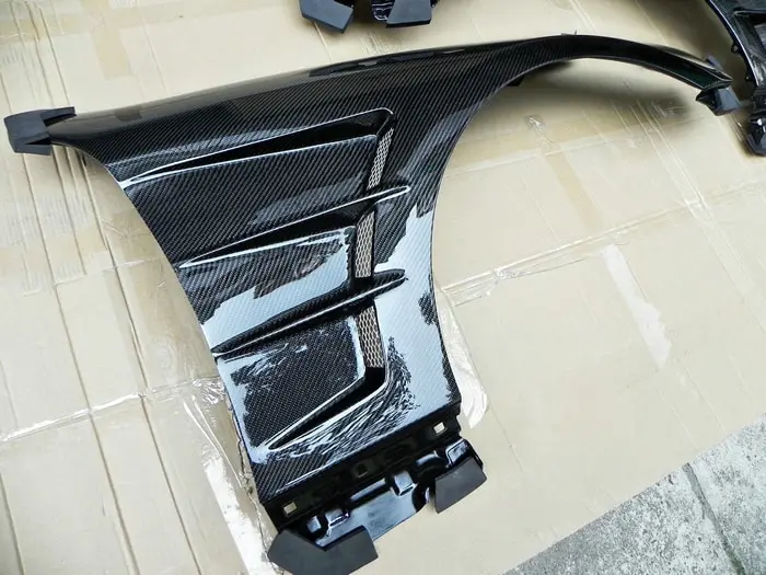 

Suitable for Coupe 2009-2011 carbon fiber fender car modification accessories