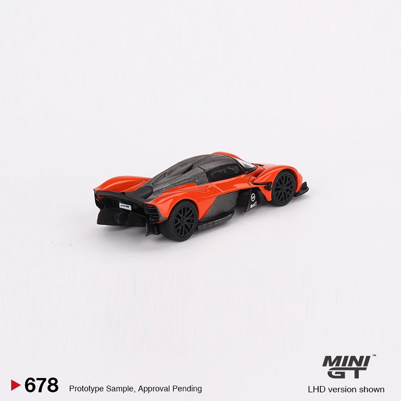 MINIGT-vehículo deportivo fundido a presión, vehículo de aleación, modelo de coche, 1:64, #678, naranja