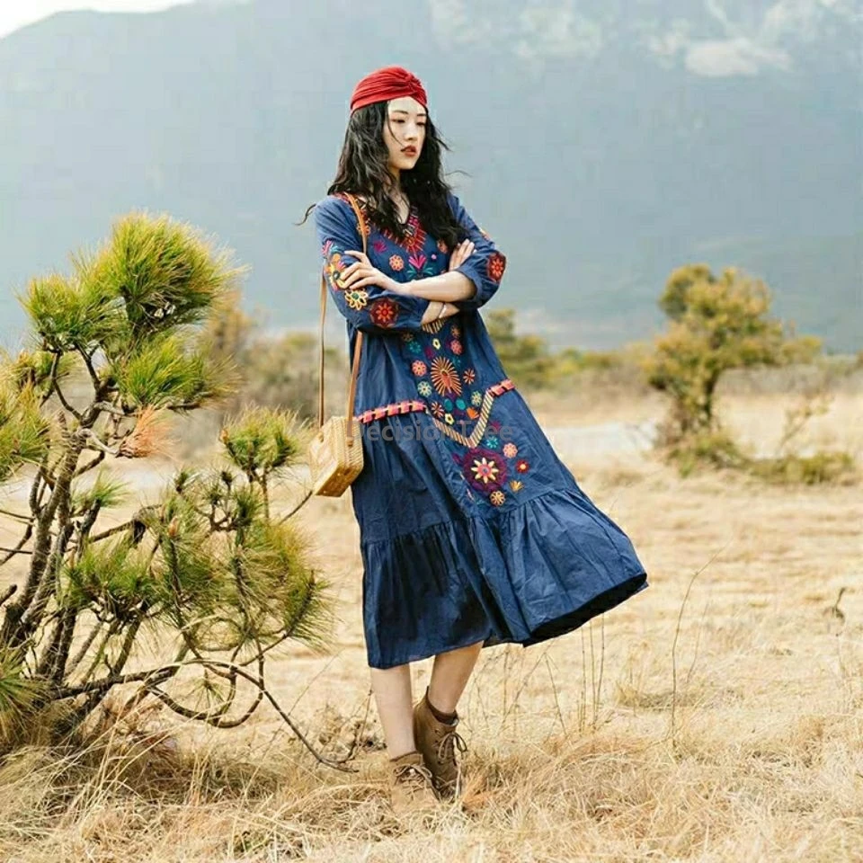 

2026 ethnic style vacation robe chinese style vintage embroideried dress loose leisure comfortable fashionable women's clothing
