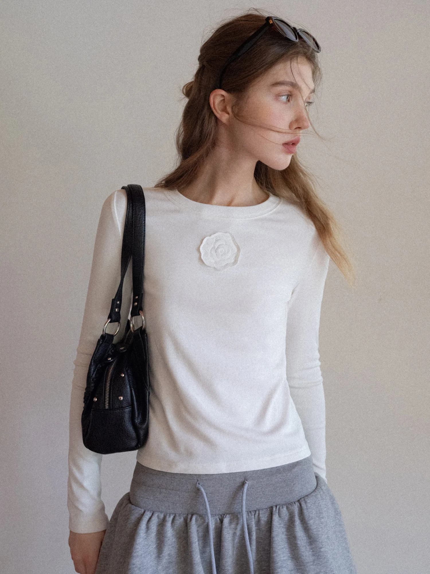 

EGGKA Женская футболка Long Sve ort, круглая, мягкий хлопковый базовый слой, осенне-зимний облегающий топ с внутренней частью Brued