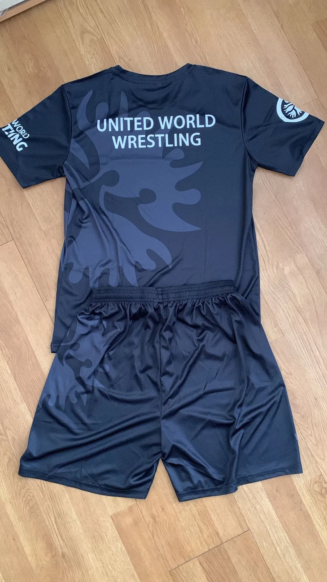2026 Sommer Herren/Kinder United World Wrestling Sportbekleidungsset Kurzarm-T-Shirt und Shorts für Gym MMA Training Leichtgewicht – Detail 8