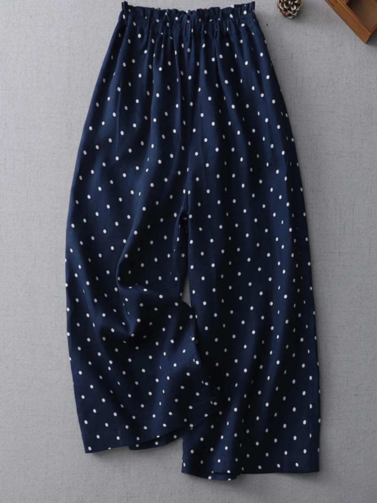 日本製水玉模様リネンワイドレッグパンツ レディース 夏 薄手 伸縮性 ハイウエスト ドレープ 細見え カジュアル ストレート コットン...