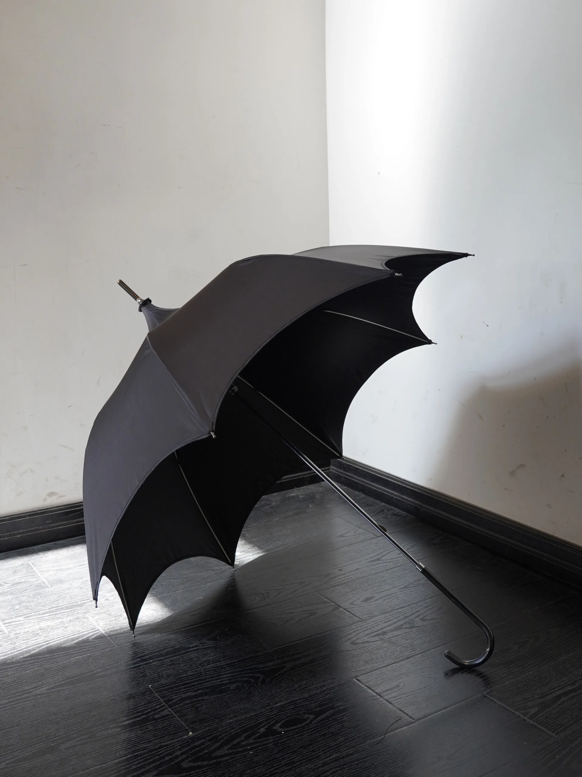 Gothic Bat Pagoda Sunscreen Umbrella, Waterproof Full Shading Vinyl Parasol