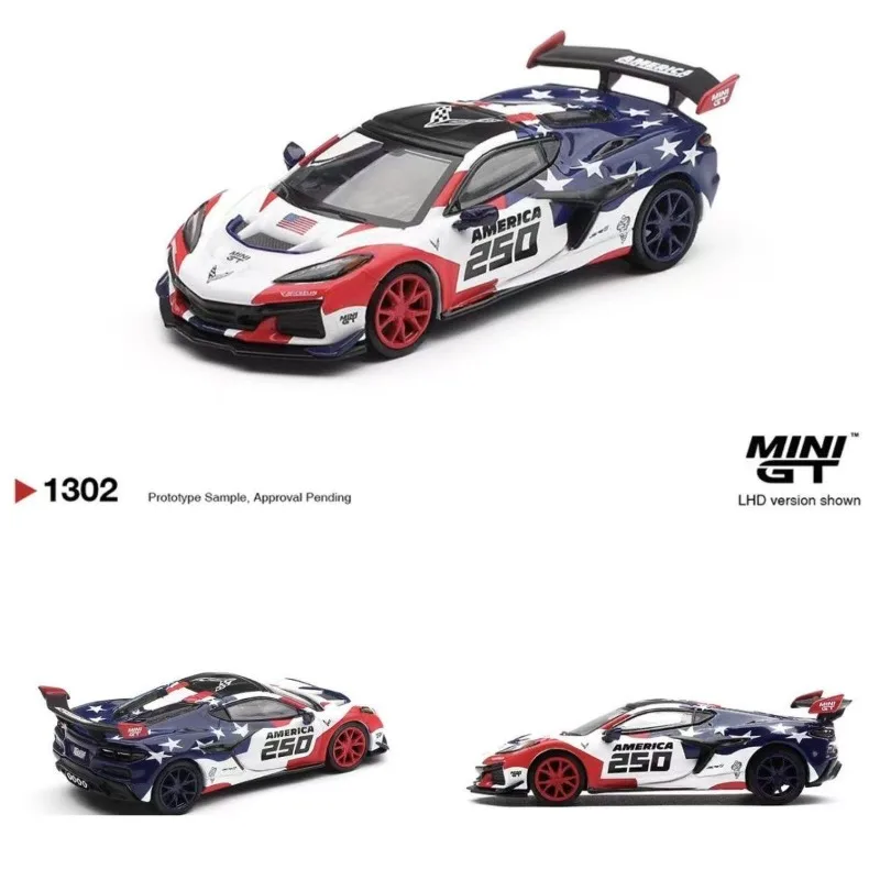 1:64 Diecast Car Model Chevrolet Corvette ZR1 Ford Mustang GTD