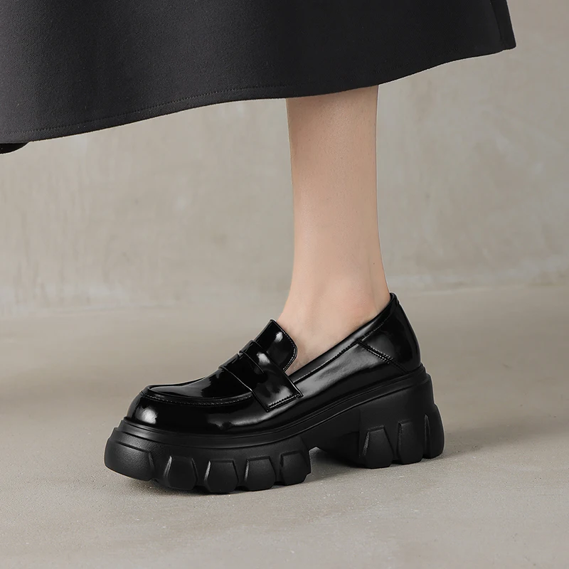 

Lolita Style Thick Platform Slip-On Loafers Cute Fashionable Shoes for Women