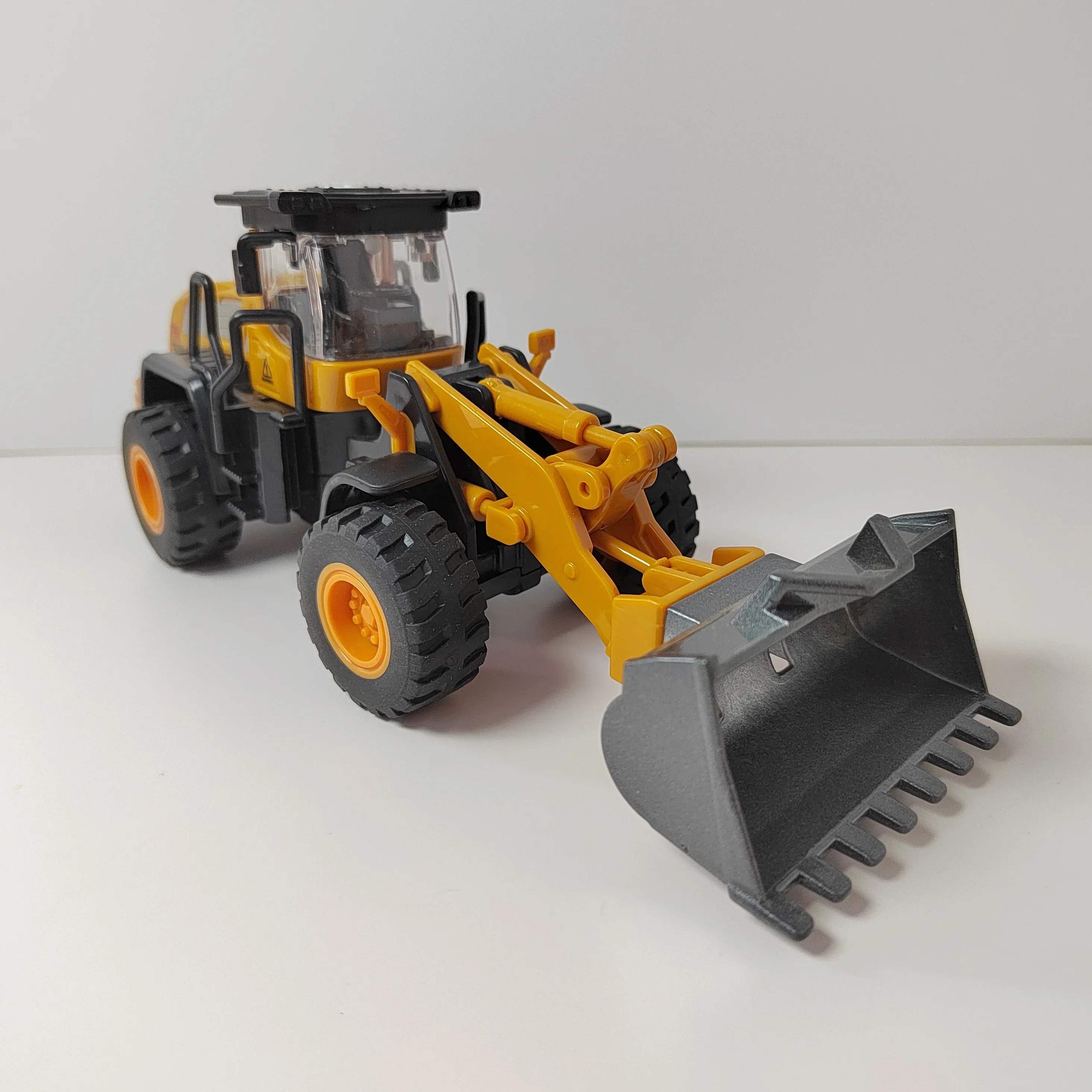 

Мини-сплав, инженерный грузовик, литой под давлением вилочный погрузчик, игрушки, строительная модель автомобиля, игрушечный грузовик, коллекция моделирования, подарки для мальчиков