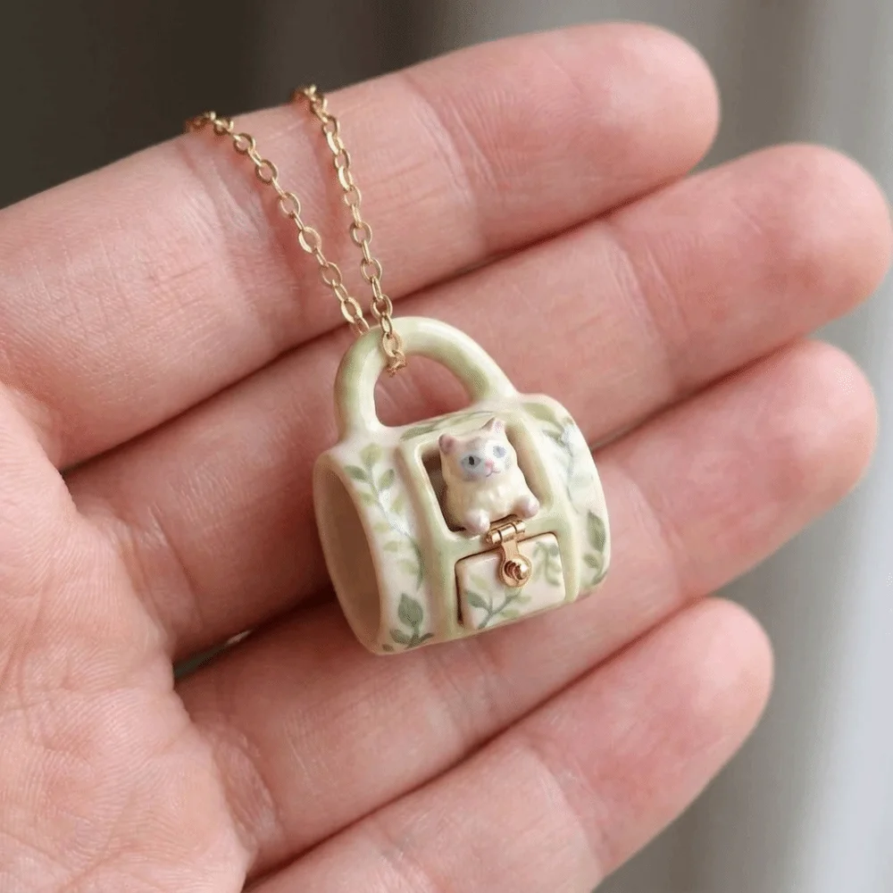 Lightweight Miniature Mug Pendant Necklace Alloy Gold Tone Ceramic Necklace Bunny Cat Micro Scene Cartoon Jewelry Christmas Gift