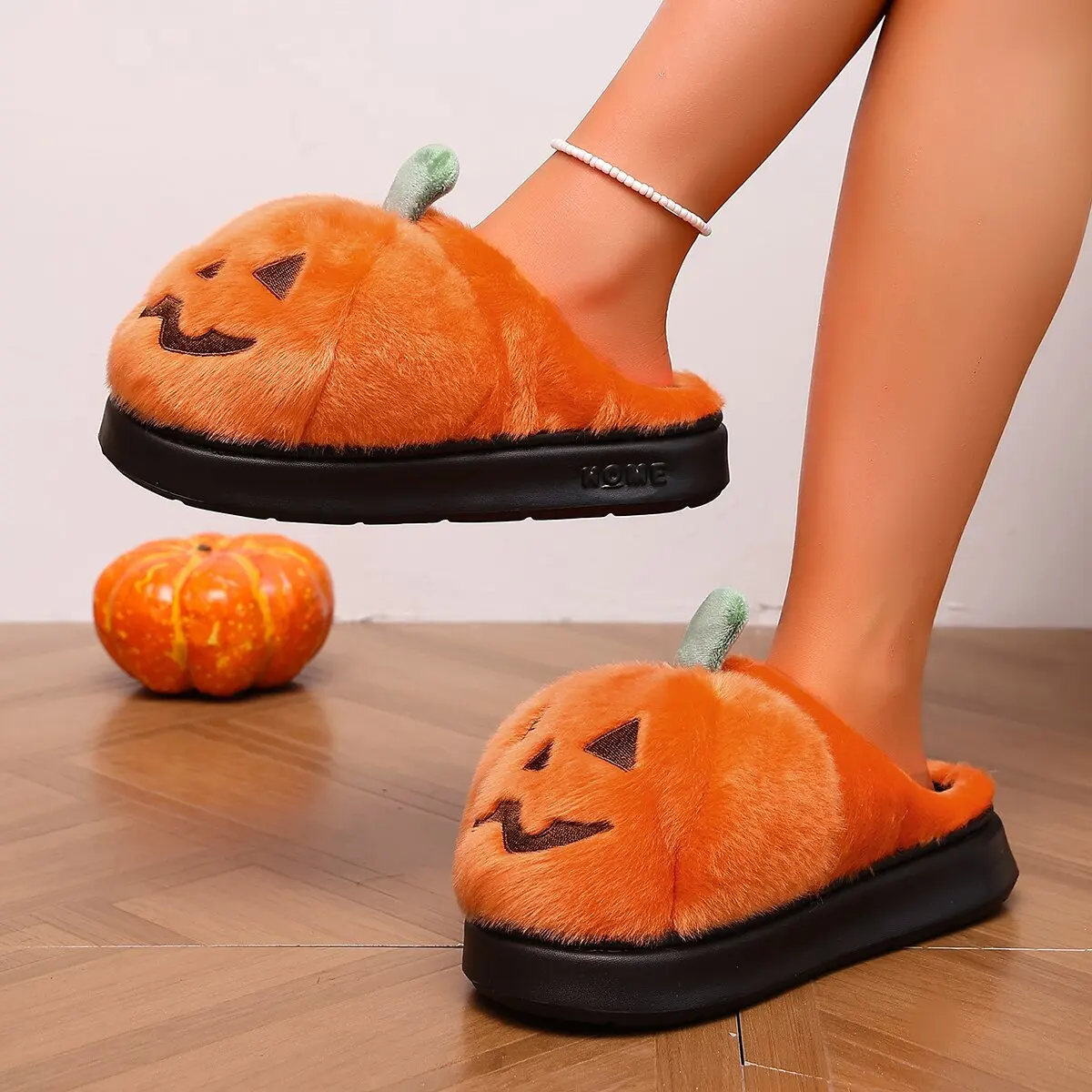 Halloween Plush Women Slippers House 3D Pumpkin Fluffy Slides Unisex Winter Platform Shoes Girls Non-Slip Indoor Holiday Party