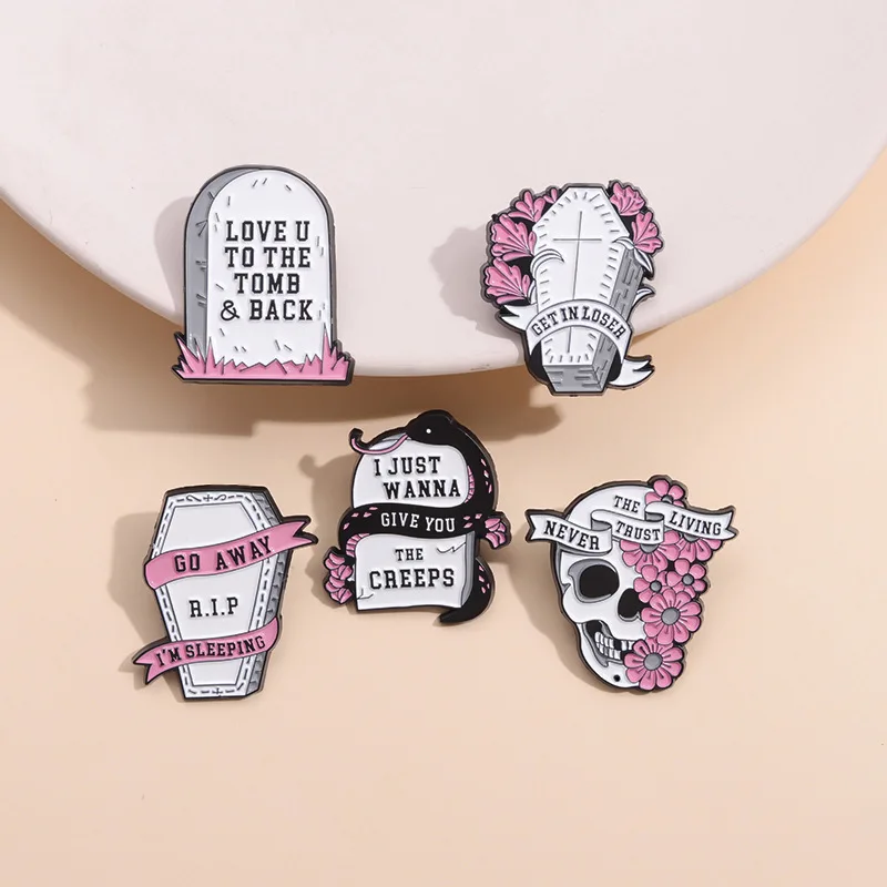 Halloween tengkorak merah muda gravestone Enamel pin bros pakaian ransel kerah lencana perhiasan aksesoris untuk unisex hadiah