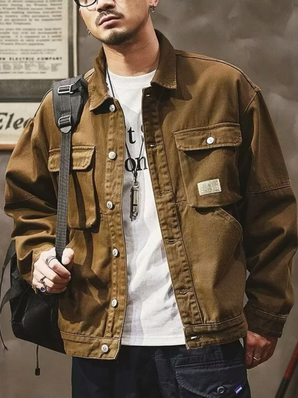 Retro American Denim Jacket Men's Loose Workwear with Large Pockets Welding Resistant Wearable for Autumn Winter Spring