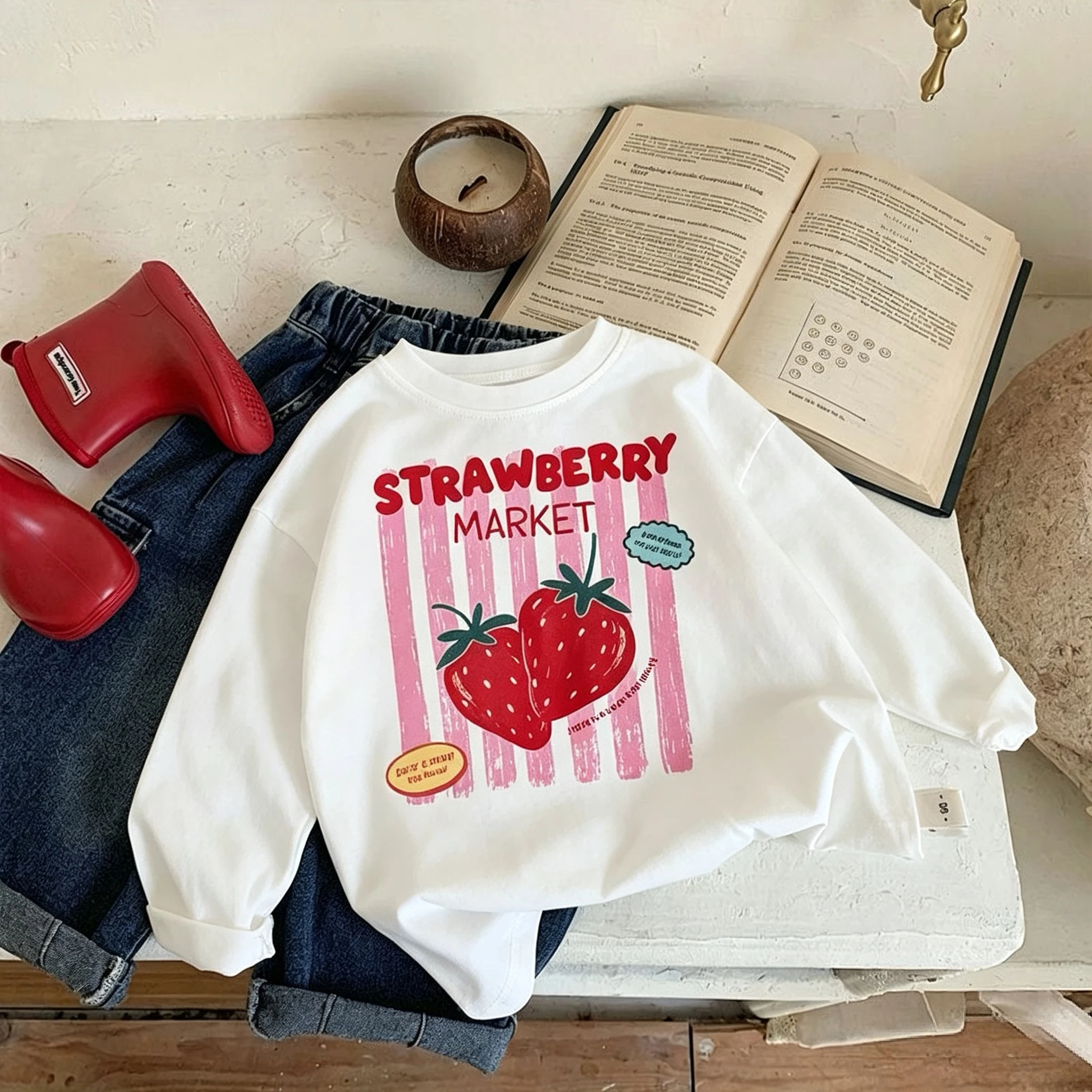 Frühling Herbst Kinderkleidung Langarm-T-Shirt mit Erdbeermuster, Mädchen-Unterhemd, lockere, lässige Bluse mit Rundhalsausschnitt – Detail 4