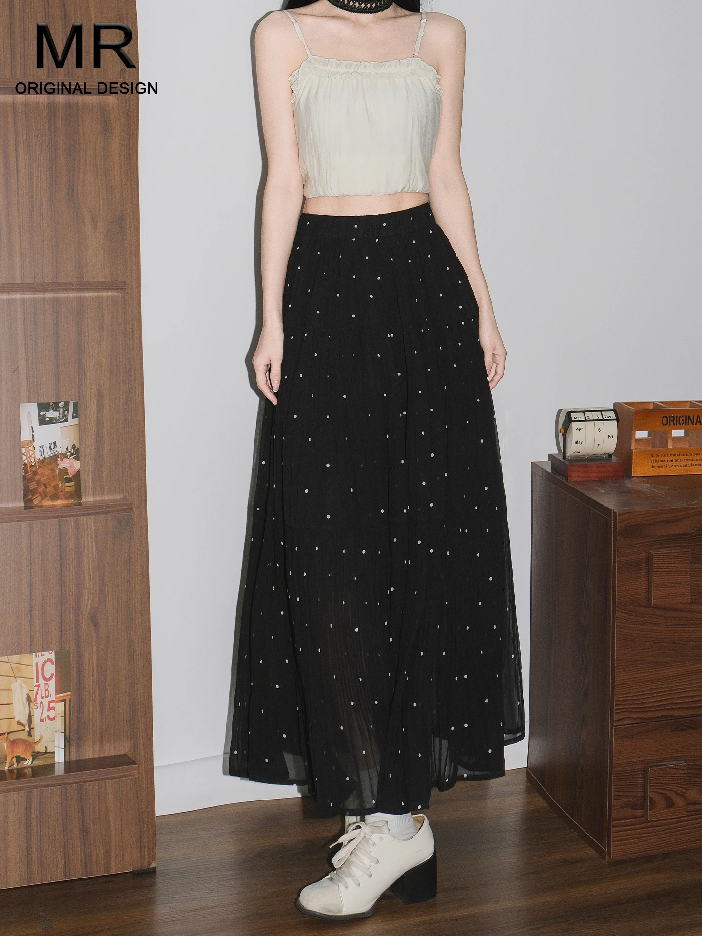 

Black Polka Dot Chiffon Draped Half Skirt Women's High Waist A-Line Gown Asymmetrical Pleated Long Skirt Casual Style