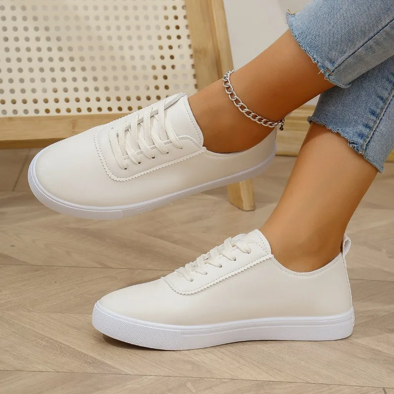 

2025 New Women's Sneakers New Comfortable Outdoor Flats Shoes Fashion Lightweight Concise Vulcanized Shoes Women Женская Обувь