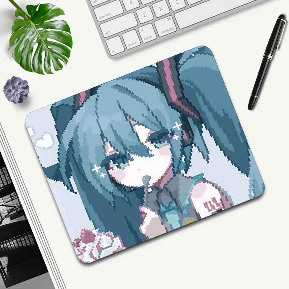 Cool H-Hatsunes M-MikuS Mouse Pad Cartoon rubber Small mouse pad desktop computer office keyboard e-sports ROGs game