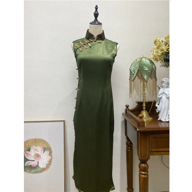 Vintage grün Satin Qipao neue chinesische Stil Kleid sexy ärmellose Frauen Cheong sams elegante lange verbesserte chinesische Kleider