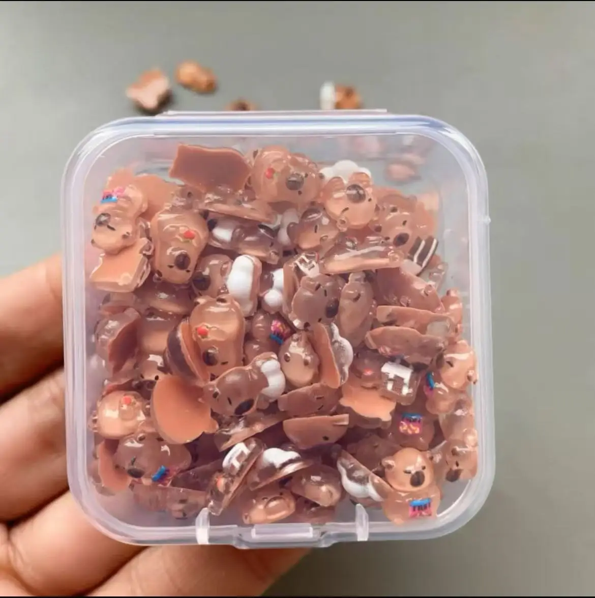 Super mini kapibara mini zabawka lalka dla dziewczynki zabawka kreskówkowa figurka wydry element dekoracyjny akcesorium do zdobienia paznokci DIY