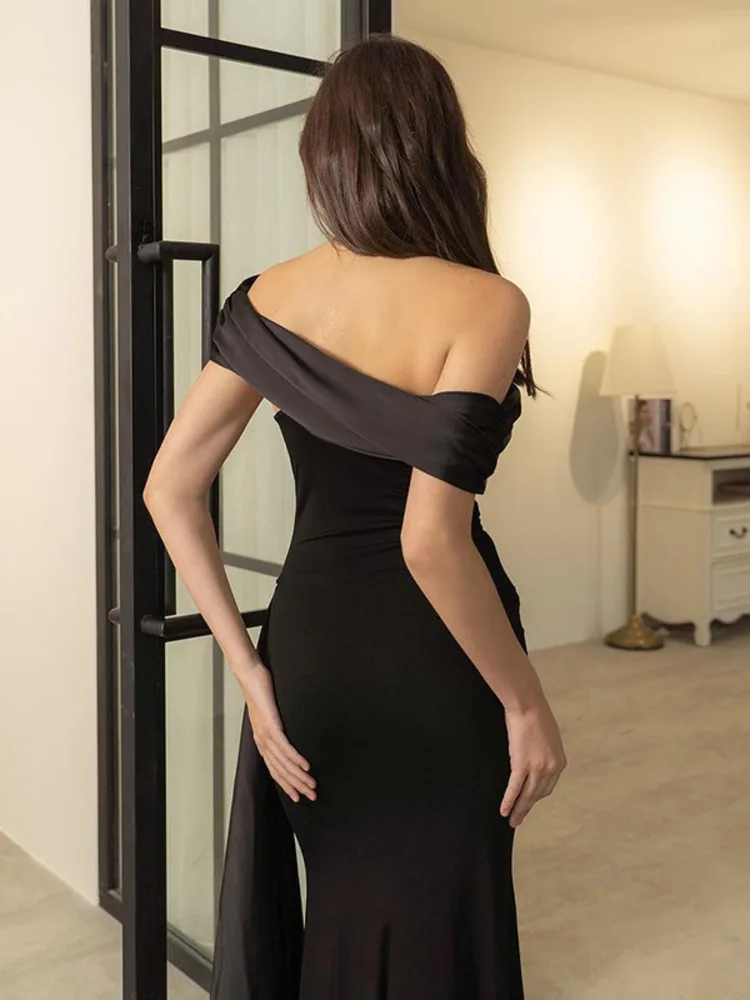 Articat One Shoulder Mesh Patchwork Ribbon Dress Women Fashion New Slim Fit Black Female Long Dress Elegant Party Evening Dress