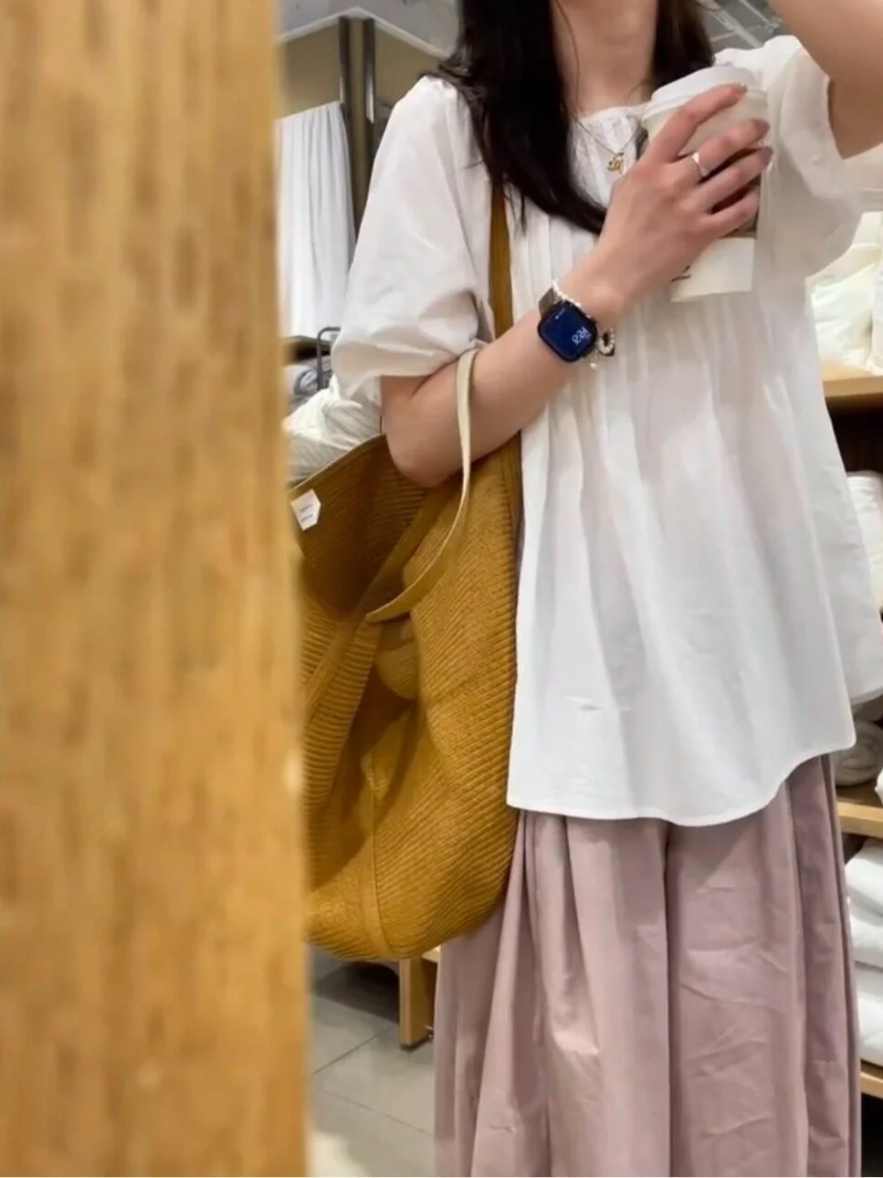 Slimming Pleated Short Sleeve Doll Shirt Women's Summer 2026 New Lazy Style Loose Bubble Sleeve Babydoll Top Cotton Material