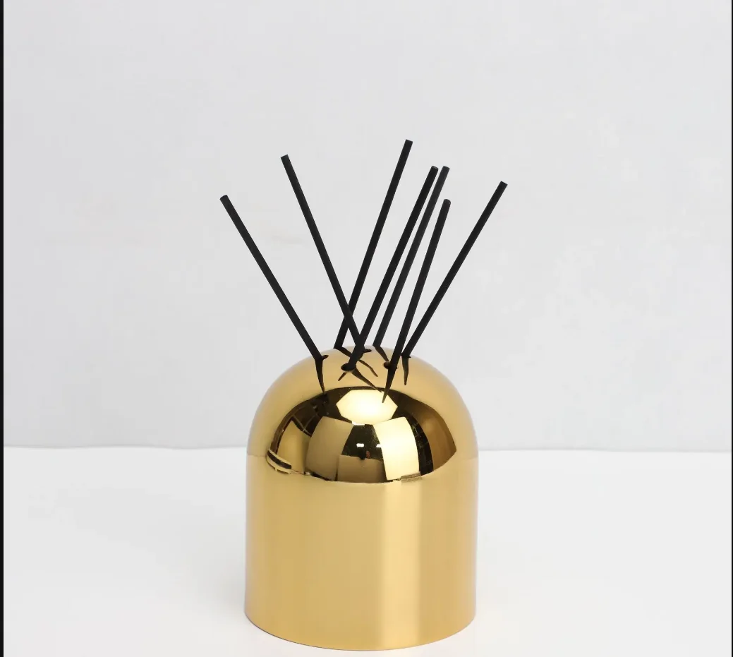 European light luxury gold metal aromatherapy bottle empty bottle living room cloakroom washbasin aromatherapy diffuser bottle