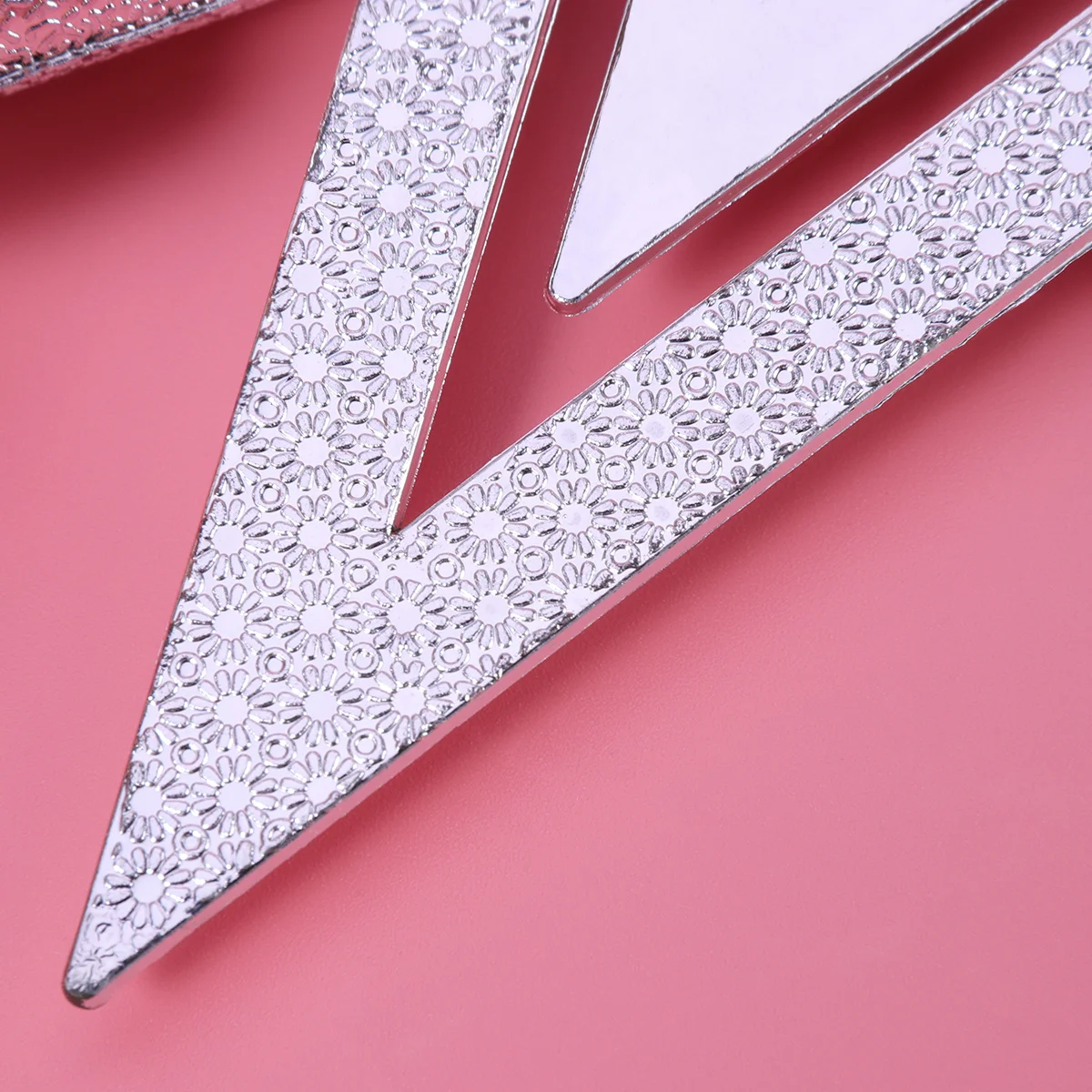 

20Cm Star Shaped Tree Topper Gold Christmas Decoration Premium PVC Craft Lightweight Easy Install Festive Holiday Treetop