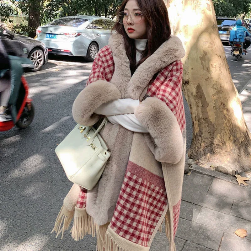 

Autumn Winter Warm Faux Fur Lapel Warm Shawl Cloak Jacket Female Elegant Outwear Fluffy Cashmere Poncho Women Overcoat Q427