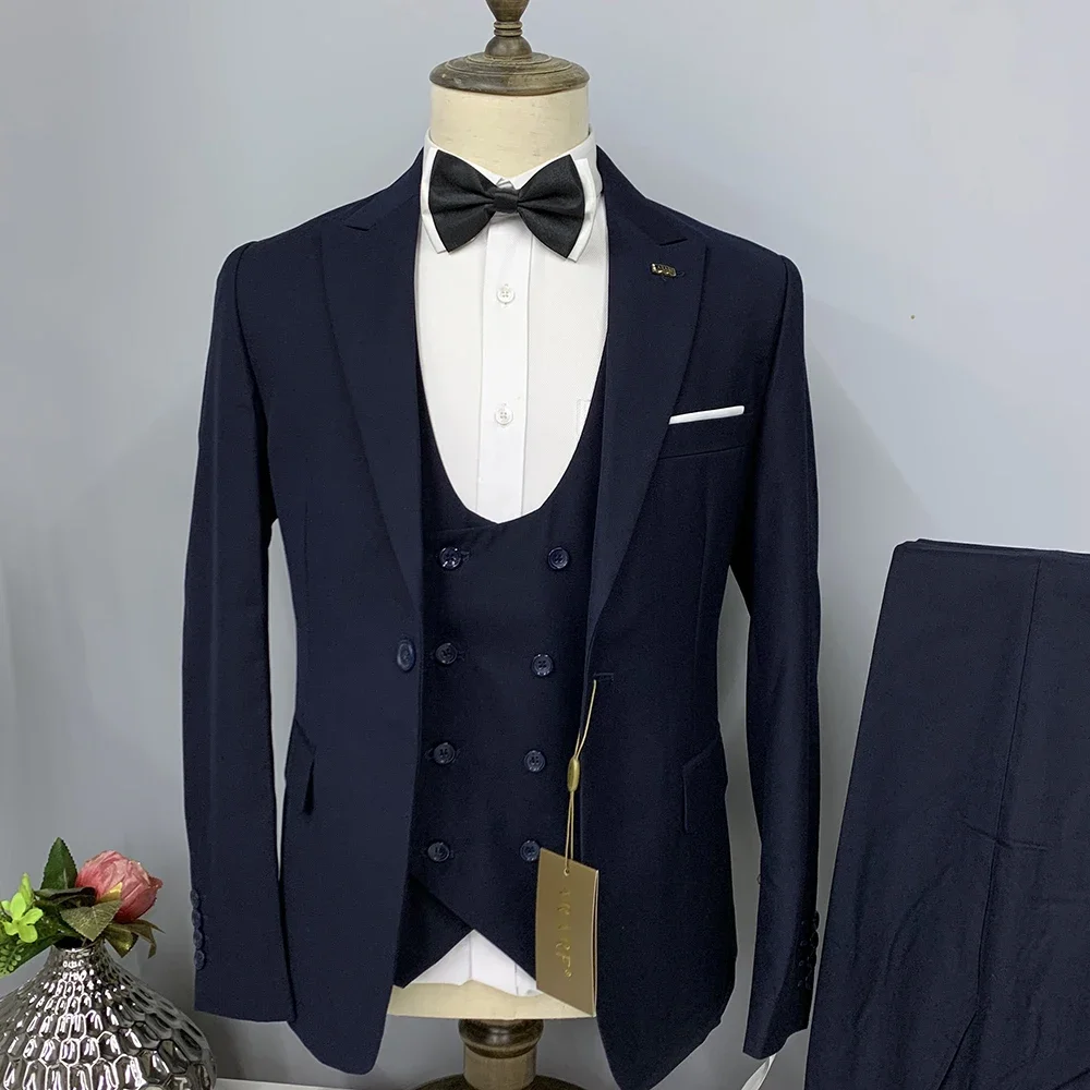 

Chic Suits for Men Solid Color 3 Piece Jacket Pants Vest Peak Lapel Single Breasted Skinny Outfits Set Smart Casual Clothing
